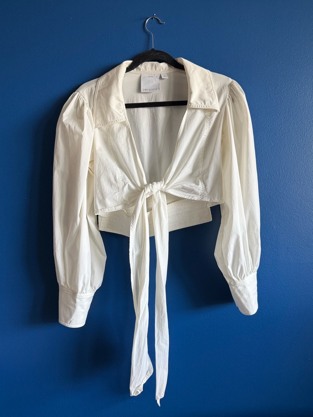 C/MEO Collective “Sustained” White Tie-Front Cropped Puff Sleeve Blouse